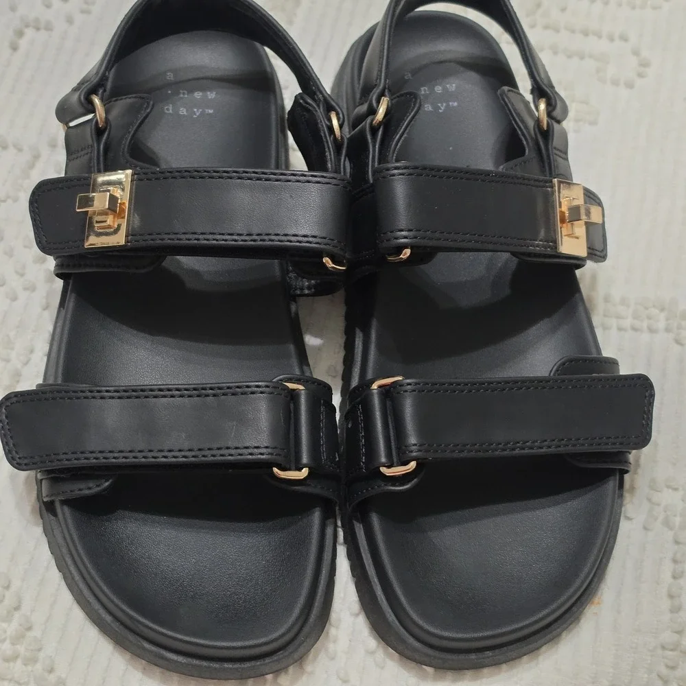 A New Day‎ Jonie Footbed Womens Sandals Comfort Style Versatile Size 7.5